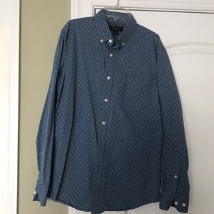 Men’s Size Small Button Down Shirt